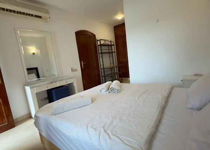 West Golf Chalet *